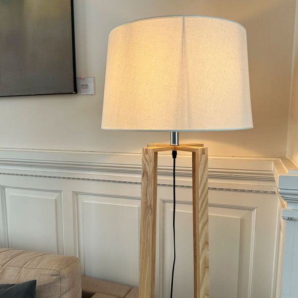 Portátil De Pie, Madera Y Pantalla De Tela E27 - Imagen 4