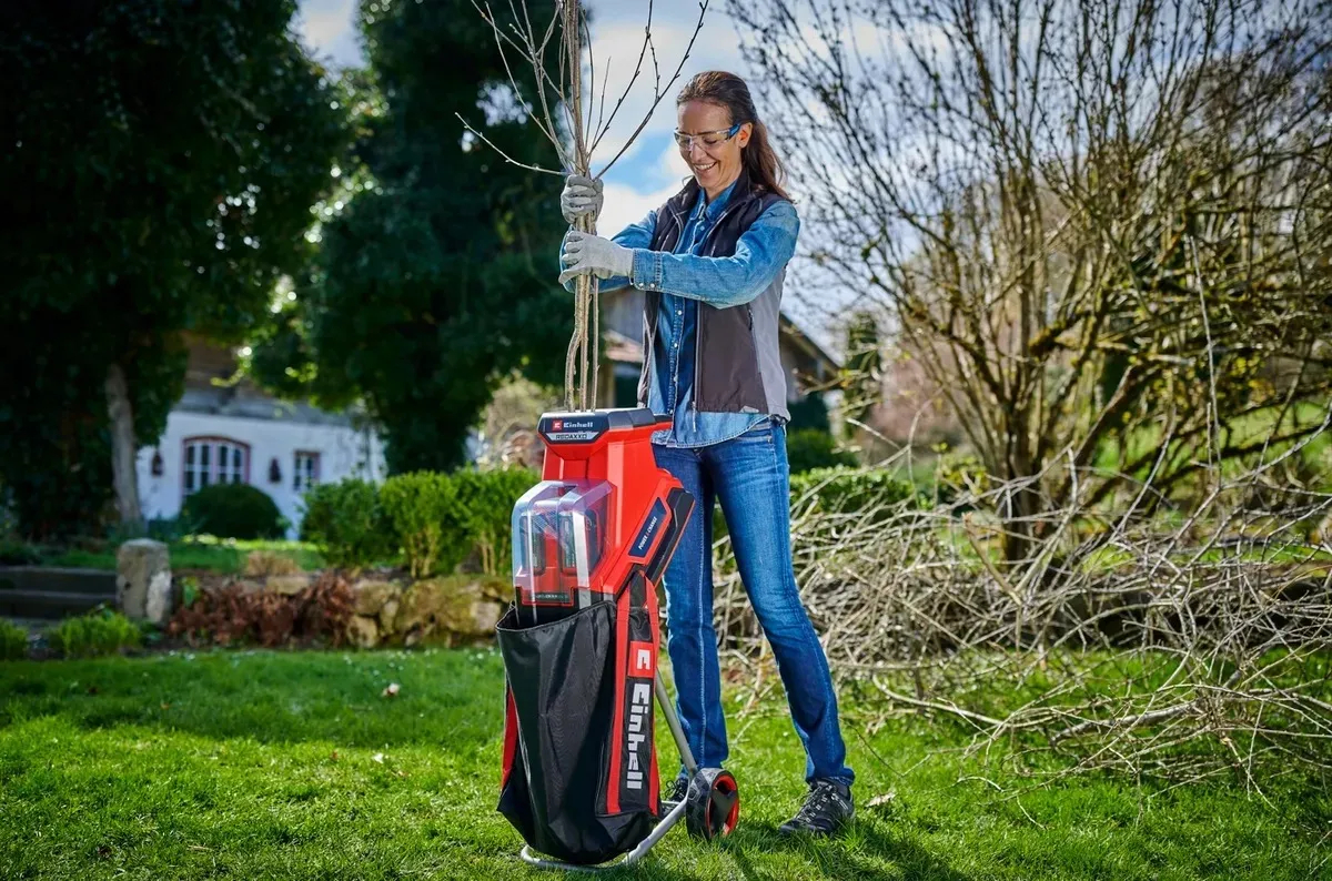 Trituradora De Ramas 36/25 + Cargador Y Baterías 4,0 Ah - Imagen 6