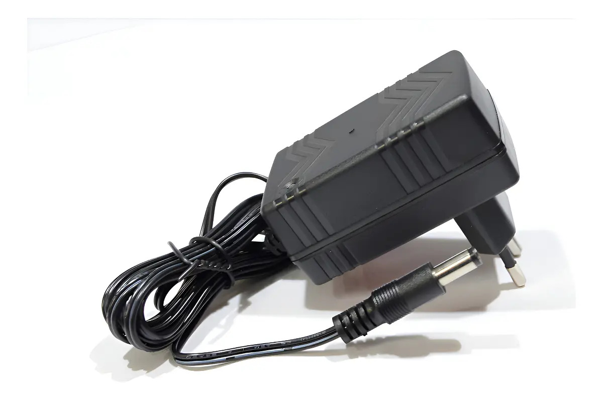 Cargador De Bateria 12v De Taladro Atornillador Equus