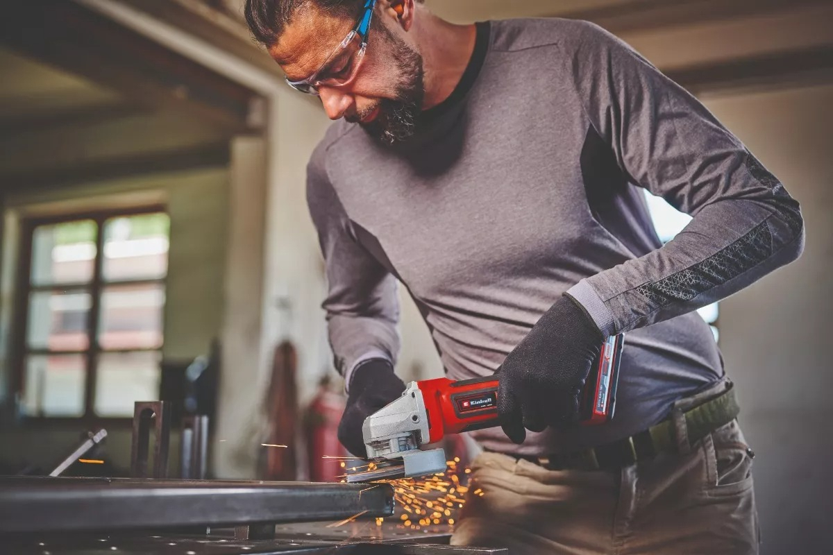 Amoladora Inalámbrica Einhell 115mm Te-ag 18/115 Q Li Solo Color Rojo 50 Hz - Imagen 3