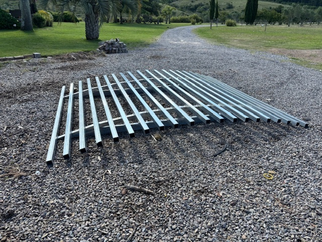 Mataburro En Caño Galvanizado 2.6x3m Equus - Imagen 9