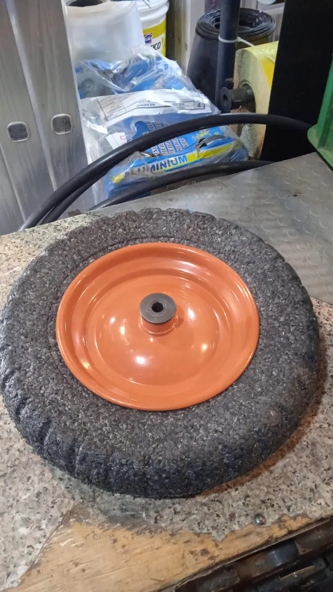 Rueda Maciza Carretilla Tramontina Azul - Imagen 2